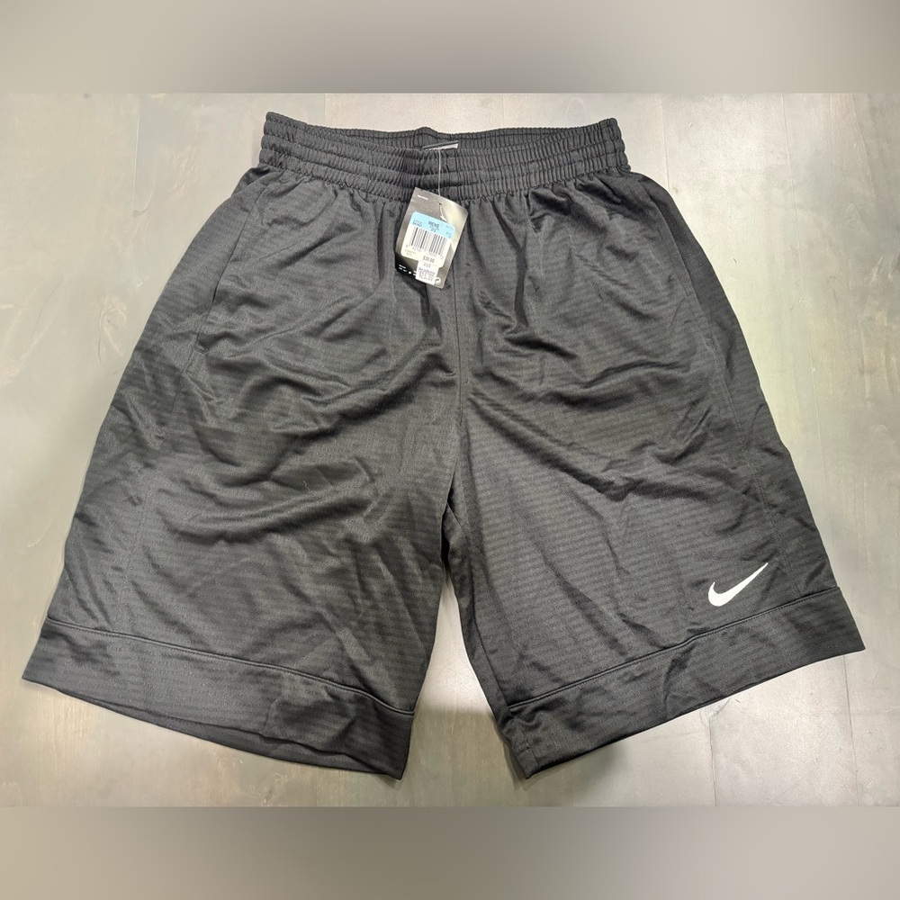NWT Mens Black Nike Athletic Running Basketball Shorts Size Medium